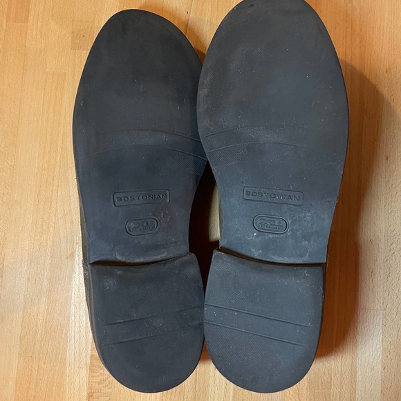 Bostonian Bucks in Olive Taupe - Picture 4 of 7